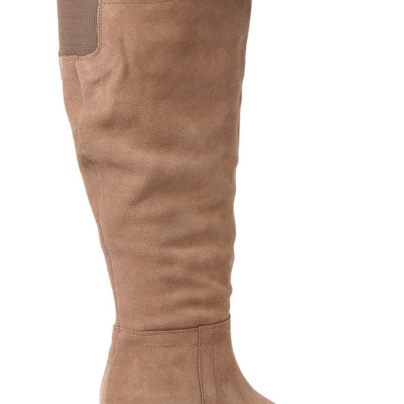 Blondo Lug Sole Waterproof Women's Wide calf Tan Knee-High Boots - Picture 6 of 7
